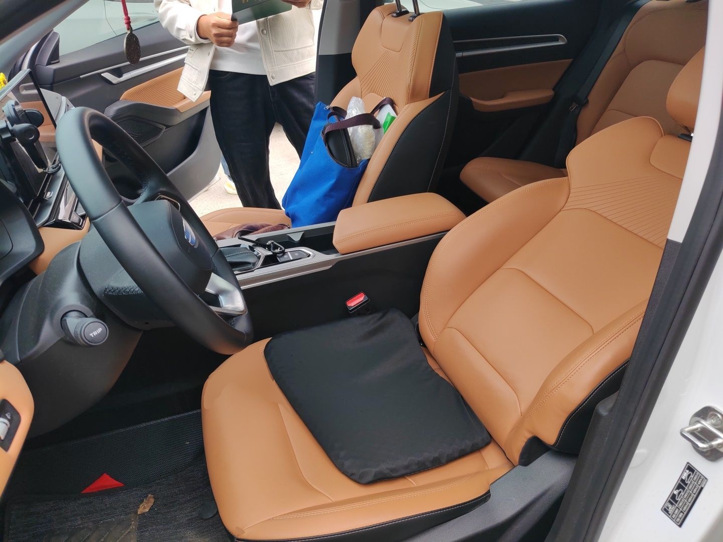 Geely Auto Emgrand 2025 4th Generation 1.5L CVT Flagship Version — снимка 15