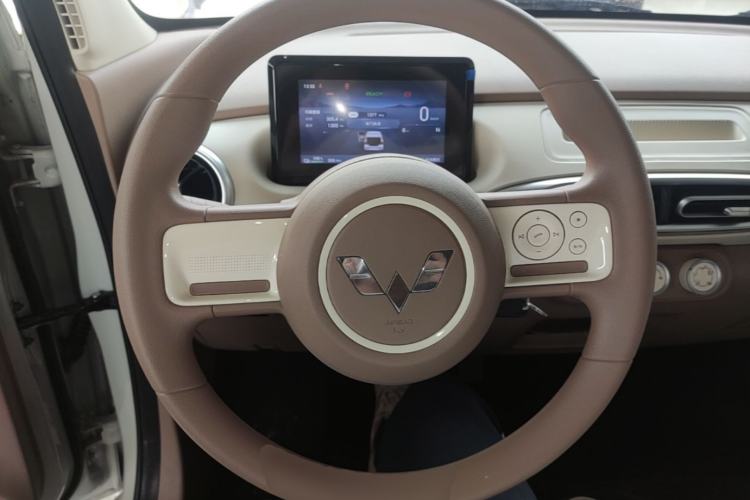 Used Wuling Hongguang MINIEV 2025 Four-Door Version Advanced Edition Steering Wheel