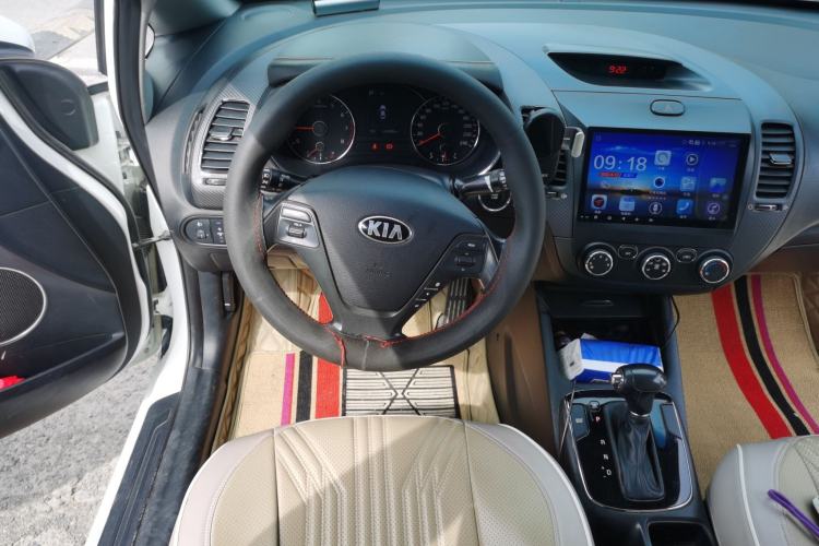 Used Kia K3 2016 1.6L Automatic GLS Steering Wheel