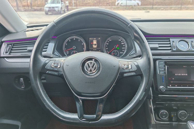 Used Volkswagen Passat 2017 380TSI DSG Prestige Edition Steering Wheel