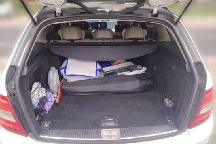 Used Mercedes-Benz C-Class 2011 C 200 Fashion Travel Edition Trunk