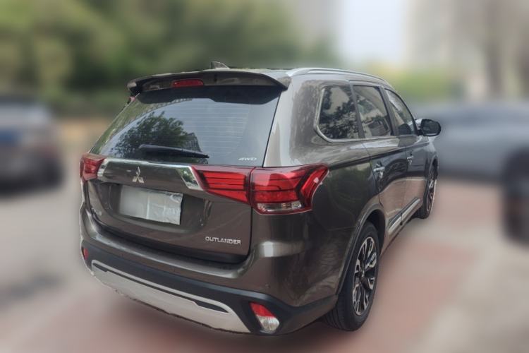 Used Mitsubishi Outlander 2020 2.4L 4x4 Zhi Xiang Edition 5 Seats