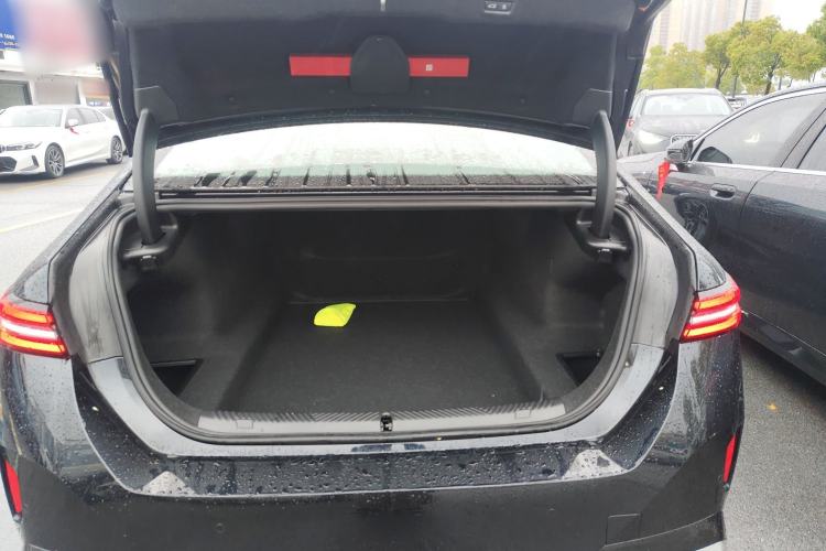 Used BMW 5 Series 2025 530Li Luxury Edition M Sport Package
