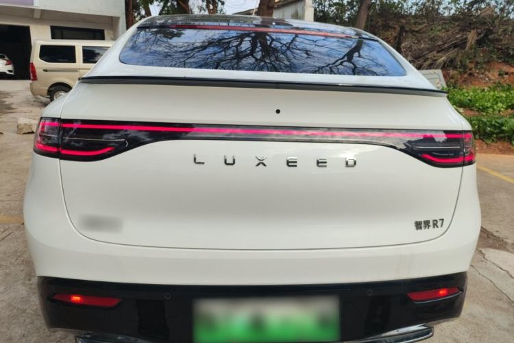 Used Hima Luxeed R7 2024 All-Electric 802 km Max Rear