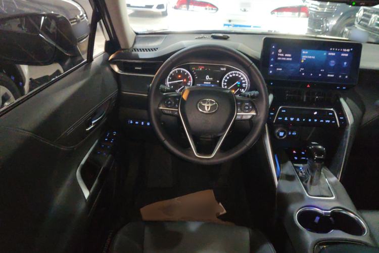 Used Toyota Harrier 2022 2.0L CVT Two-Wheel Drive Deluxe Edition