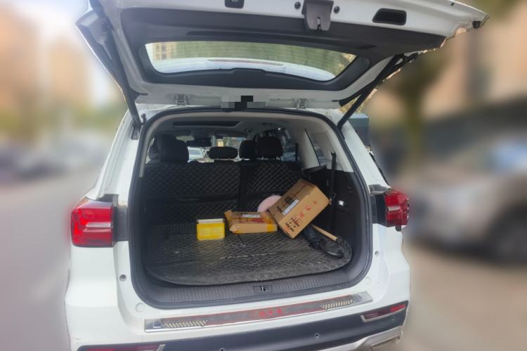 Used Roewe RX8 2018 30T Smart Connectivity Two-Wheel Drive Supreme Edition