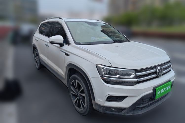 Used Volkswagen Tharu 2021 280TSI Two-Wheel-Drive Luxury Edition Front Right 45 Deg