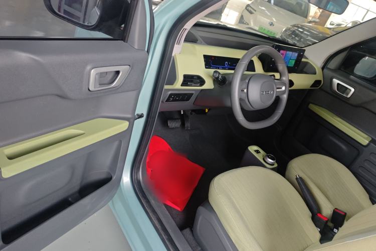 Used Geely Galaxy Panda 2023 Panda Mini 120km Asian Games Edition
