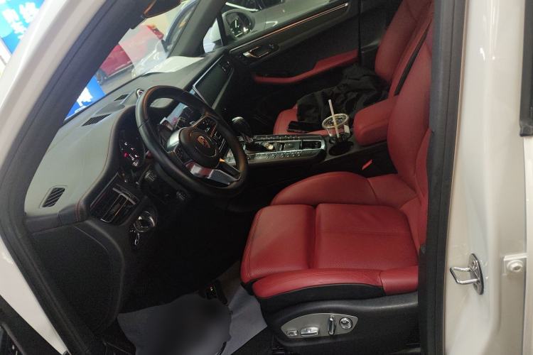 Used Porsche Macan 2018 Macan 2.0T Left Front Seat