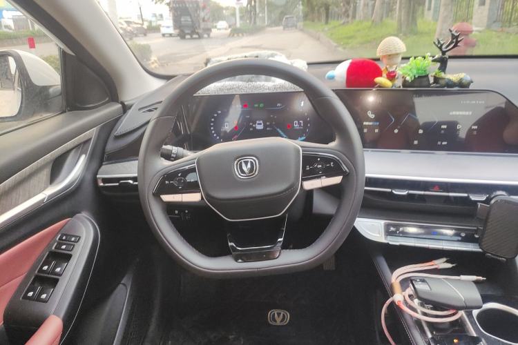 Used CHANGAN Eado 2023 Changan Edition PLUS Blue Whale NE 1.4T GDI DCT Prestige Version Steering Wheel