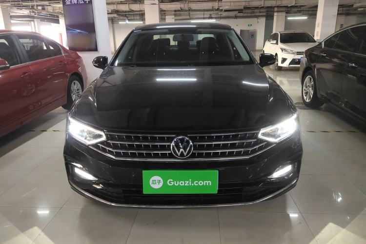 Used Volkswagen Magotan 2025 Zhongxiang Version 280TSI DSG Comfort Edition