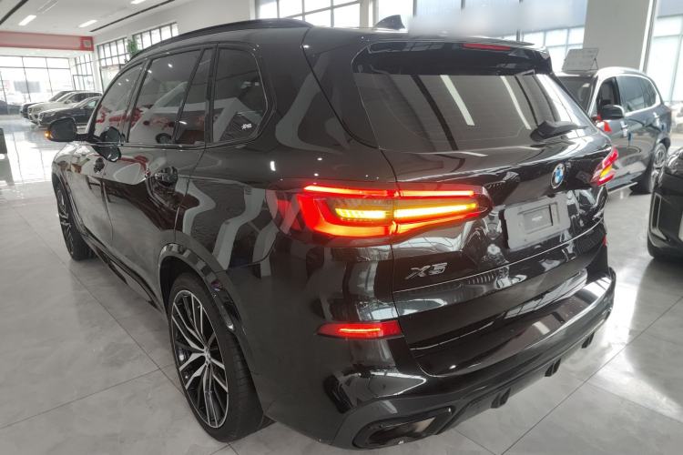 Used BMW X5 2022 xDrive 40Li Luxury Edition M Sport Package