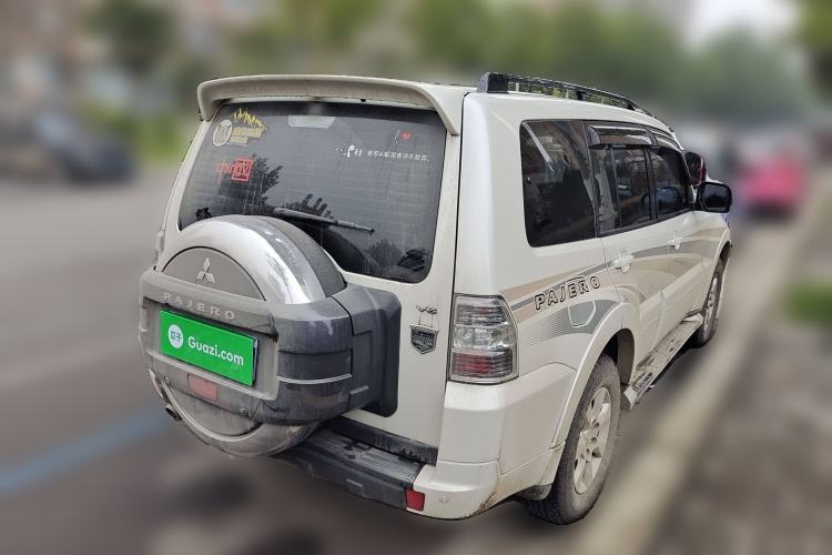 Used Mitsubishi Pajero 2016 3.0L Automatic Standard Version China V Standard Rear Right 45 Deg
