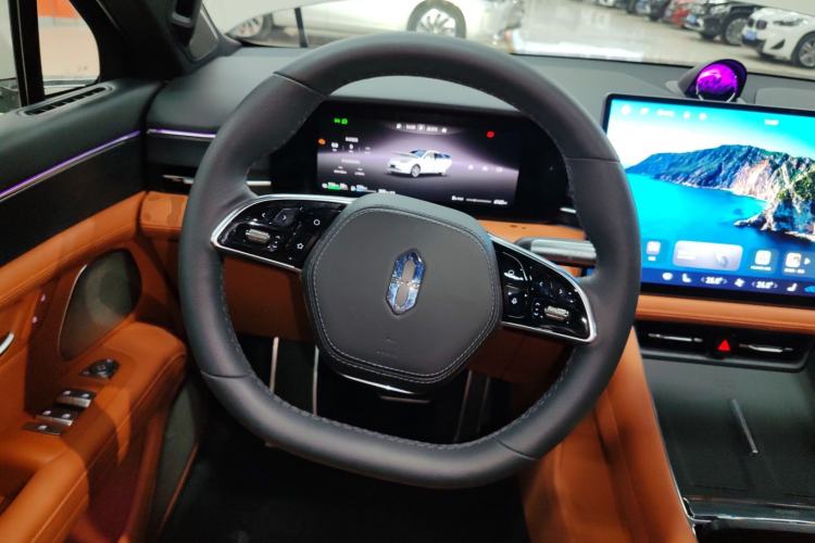 Used Hima AITO M5 2025 Extended-Range Ultra All-Wheel-Drive Version Steering Wheel