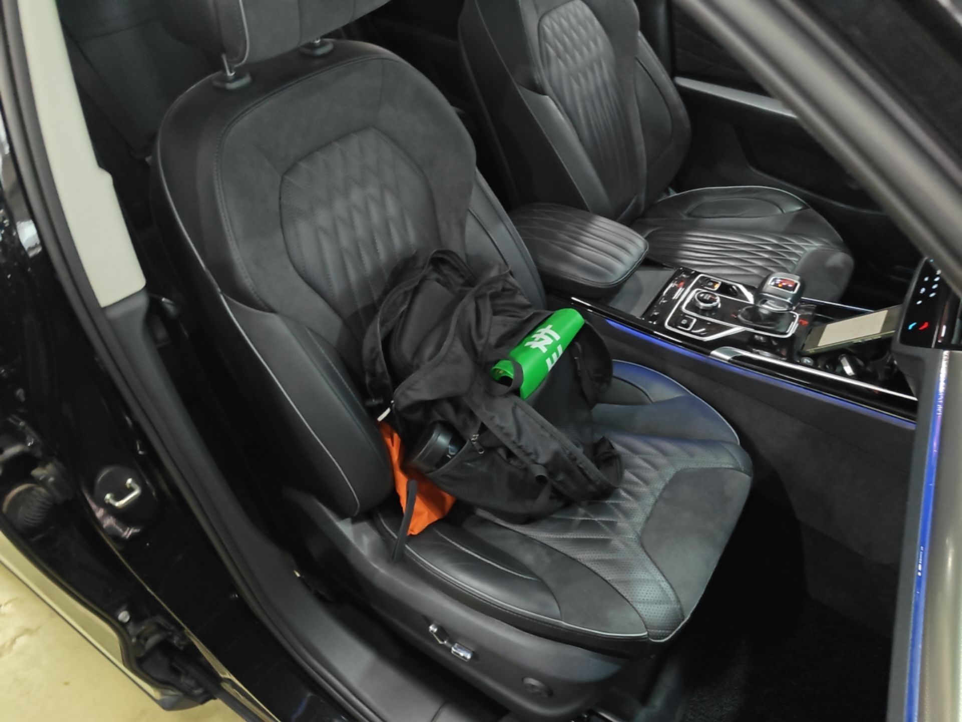 Hongqi HS5 2022 Revised Version 2.0T Smart Connect Flagship Edition — снимка 19