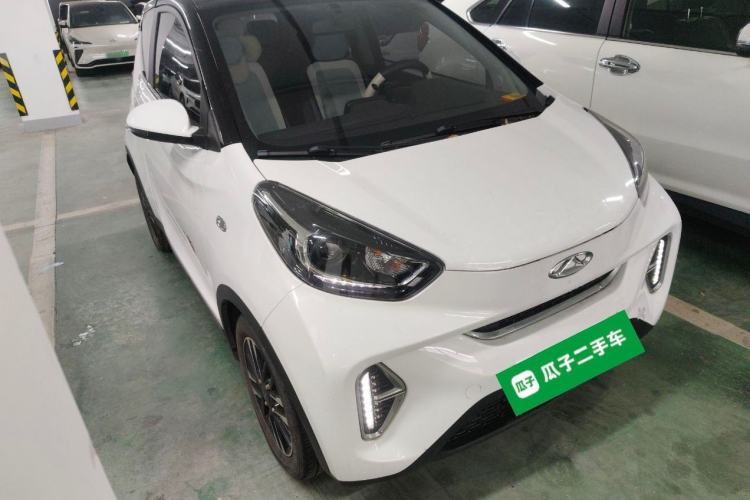 Used Chery QQ Little Ant 2022 Sweet Pink Edition Low-Sugar Version Lithium Iron Phosphate 29.2 kWh 30 kW 301 km Front Right 45 Deg