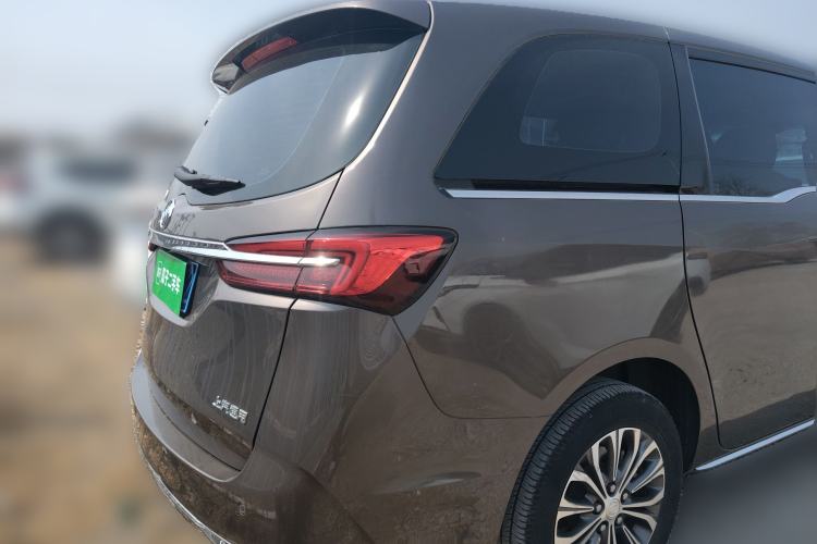 Used Buick GL8 2023 Land Executive Class Smart Enjoyment Model
