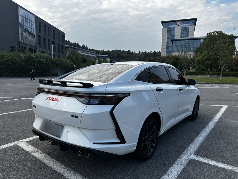 Dongfeng Aeolus Yixuan 2022 230T Automatic Adaptive-Beam Knight Edition — снимка 4