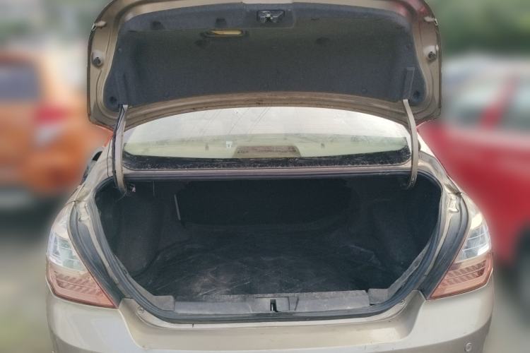 Used Geely Auto Classic Emgrand 2013 Sedan 1.8L CVT Prestige Model