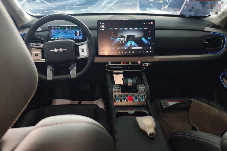 Used Formula Leopard Titanium 3 2025 501 km All-Wheel Drive Intelligent Driving Max Edition