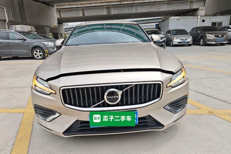 Used Volvo S60 2024 B4 Zhiyi Luxury Edition Front
