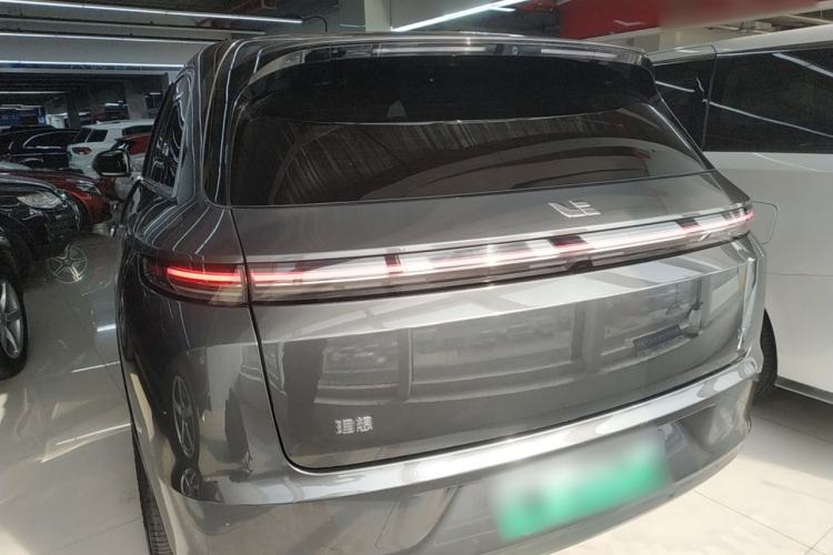 Used Li Auto L7 2023 Air model
