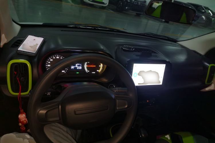 Used Roewe Clever 2021 302 km New Four-Seater Super-Efficient Version Center Console