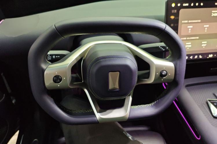 Used Avatr 07 2024 Max Extended-Range Edition Steering Wheel