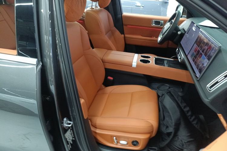 Used Li Auto L6 2025 Pro Smart Refresh Edition Right Front Seat