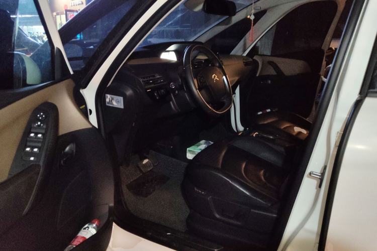 Used Citroen C4 Picasso 2015 Grand 1.6T Luxury 7-Seater
