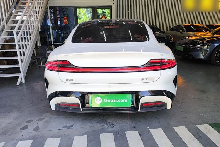 Used Xiaomi Auto SU7 2024 Four-Wheel Drive Ultra-Long Range Advanced Intelligent Driving Max Edition
