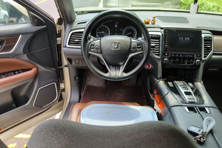 Used Honda UR-V 2017 370TURBO 2WD Prestige Edition China V Steering Wheel