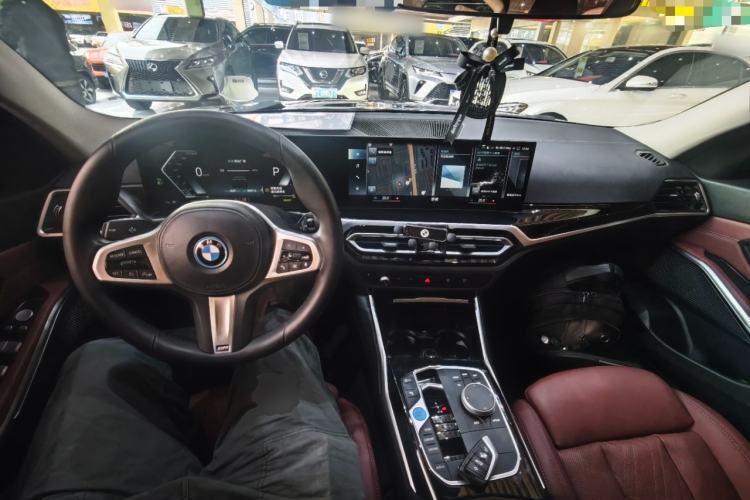 Used BMW i3 2022 eDrive 35 L
