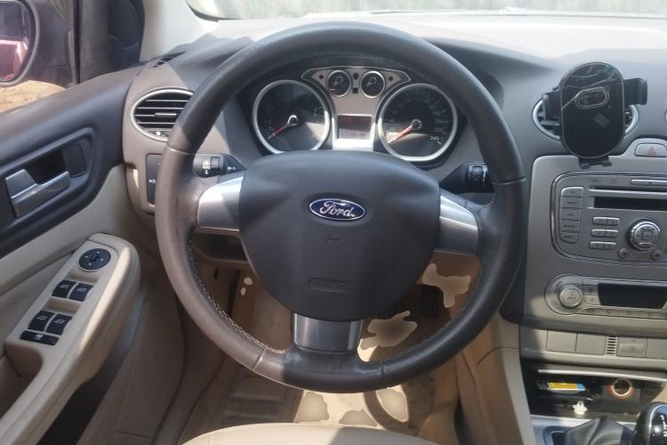 Used Ford Focus 2013 Hatchback Classic 1.8L Manual Fashion Edition Steering Wheel