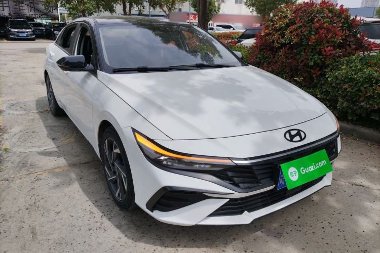 Used Hyundai Elantra 2023 1.5L CVT LUX Prestige Edition Exterior 1