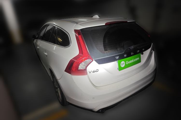 Used Volvo V60 2014 T5 Zhiyi Edition
