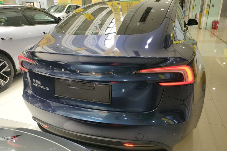 Used Tesla Model 3 2025 Rear-Wheel-Drive Version