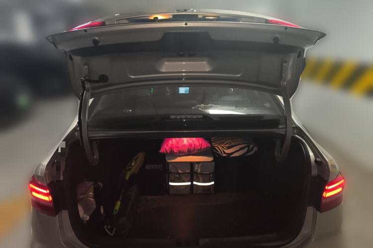 Used Volkswagen Lavida 2019 280TSI DSG Comfort Edition China VI standard Trunk