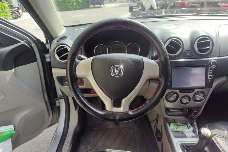 Used CHANGAN Alsvin V3 2012 1.3L Manual Comfort Version China IV Standard Steering Wheel
