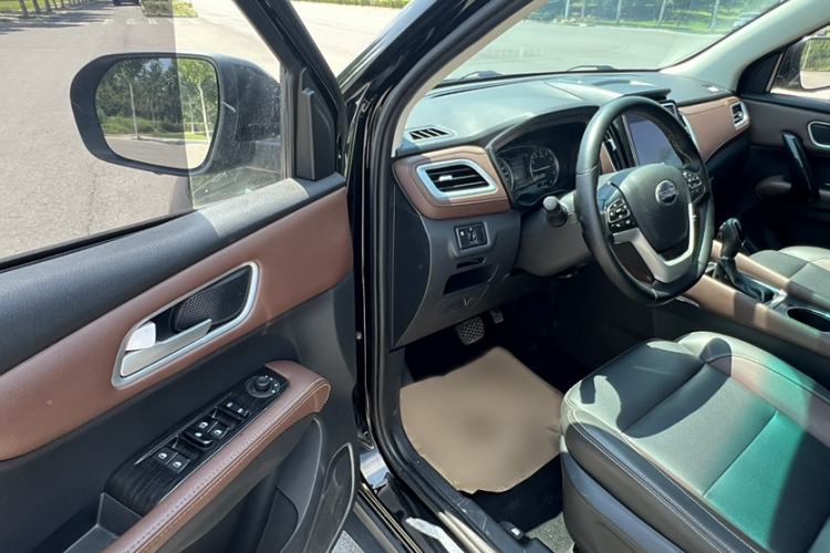 Used SWM X7 2017 1.5T Automatic Prestige Version 7 Seats