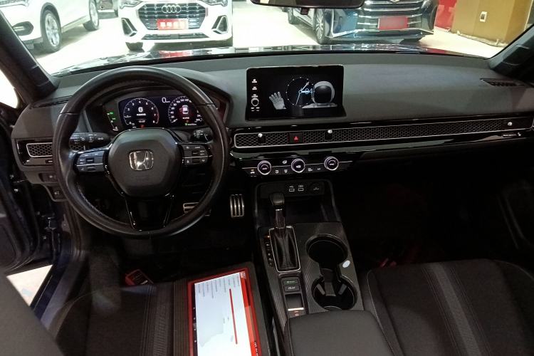 Used Honda Civic 2022 240TURBO CVT Dynamic Edition
