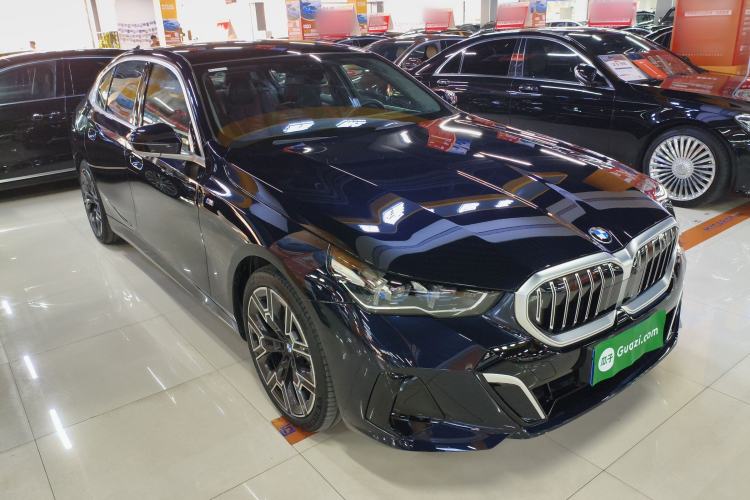 Used BMW 5 Series 2025 530Li Luxury Edition M Sport Package
