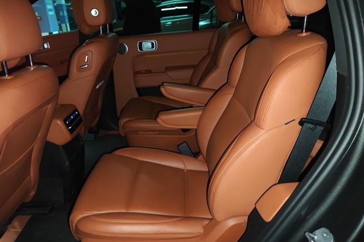 Used Li Auto L8 2023 Max model Interior 4