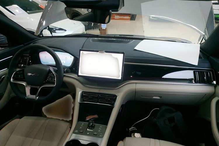 Used BYD Song PLUS New Energy 2024 Honor Edition EV 520km Flagship Model
