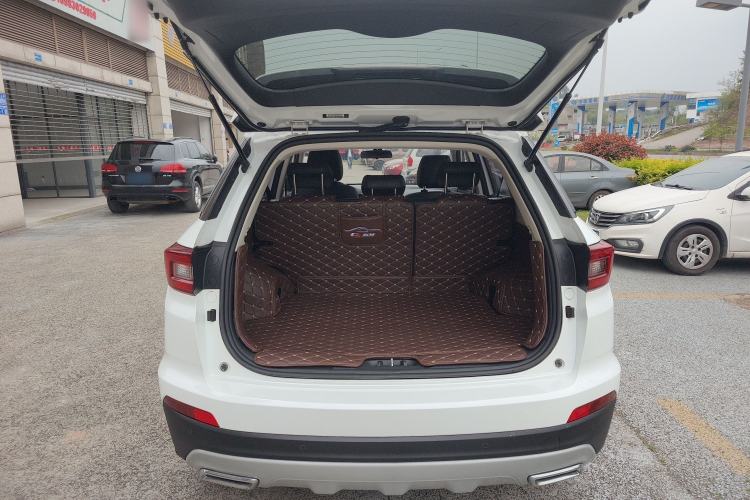 Used CHANGAN CS55 2018 1.5T Automatic Colorful Edition China V Standard
