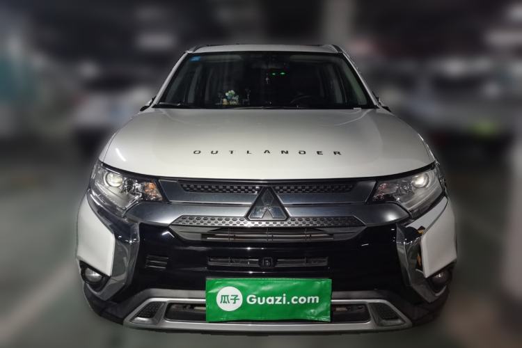 Used Mitsubishi Outlander 2019 2.0L Two-Wheel Drive Comfort Edition 7-Seater China VI Standard Front