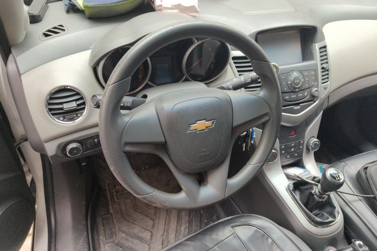 Used Chevrolet Cruze 2013 1.6L SL MT
