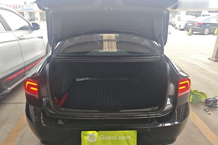 Used Volkswagen Lamando 2017 230TSI DSG Fashion Edition
