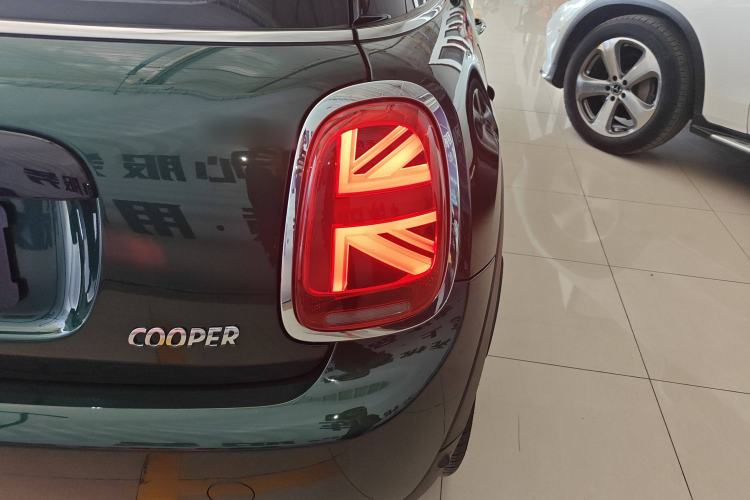 Used MINI MINI 2018 1.5T COOPER Artist