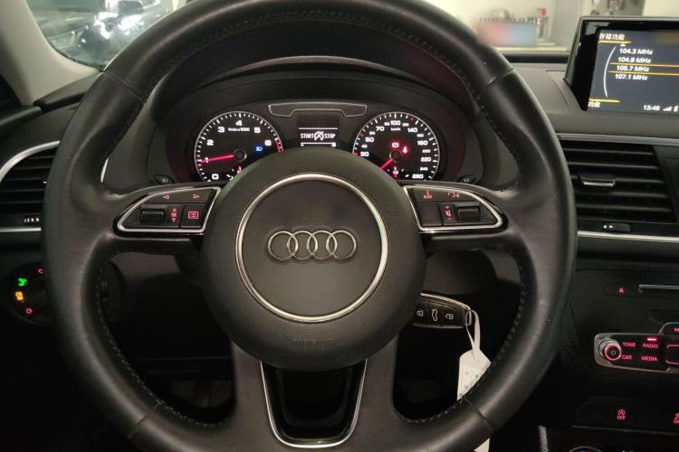 Used Audi Q3 2017 30 TFSI Sport Edition Steering Wheel